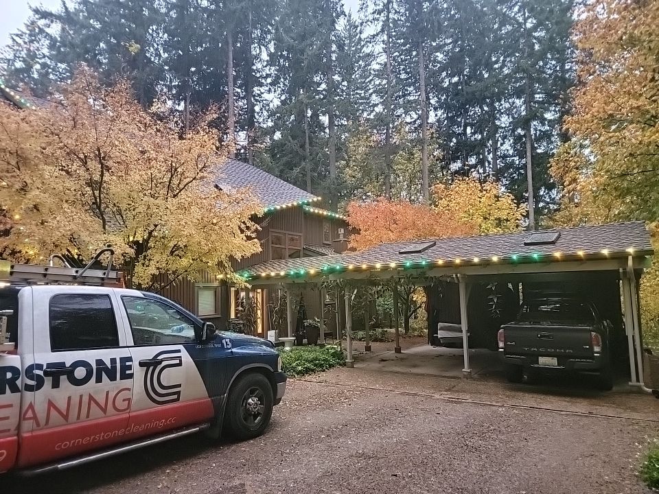 Christmas Lights on Garage