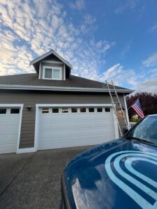 House washing before winter in Washington