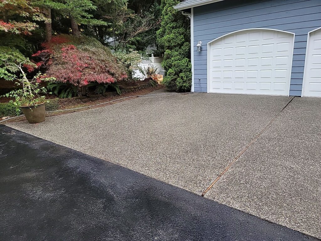 Pressure Washing Driveways for Summer Stains 1 Pressure washing driveway in summer in Washington